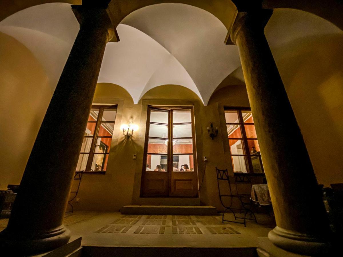 Maison Suchard, Tradition & Elegance In The Jura Couvet Экстерьер фото