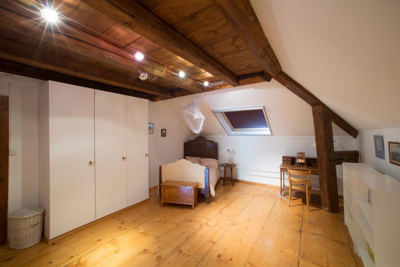Maison Suchard, Tradition & Elegance In The Jura Couvet Экстерьер фото